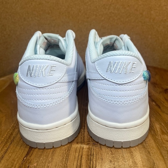 Nike
Dunks gs
Rainbow lace swoosh’ - Picture 9 of 12